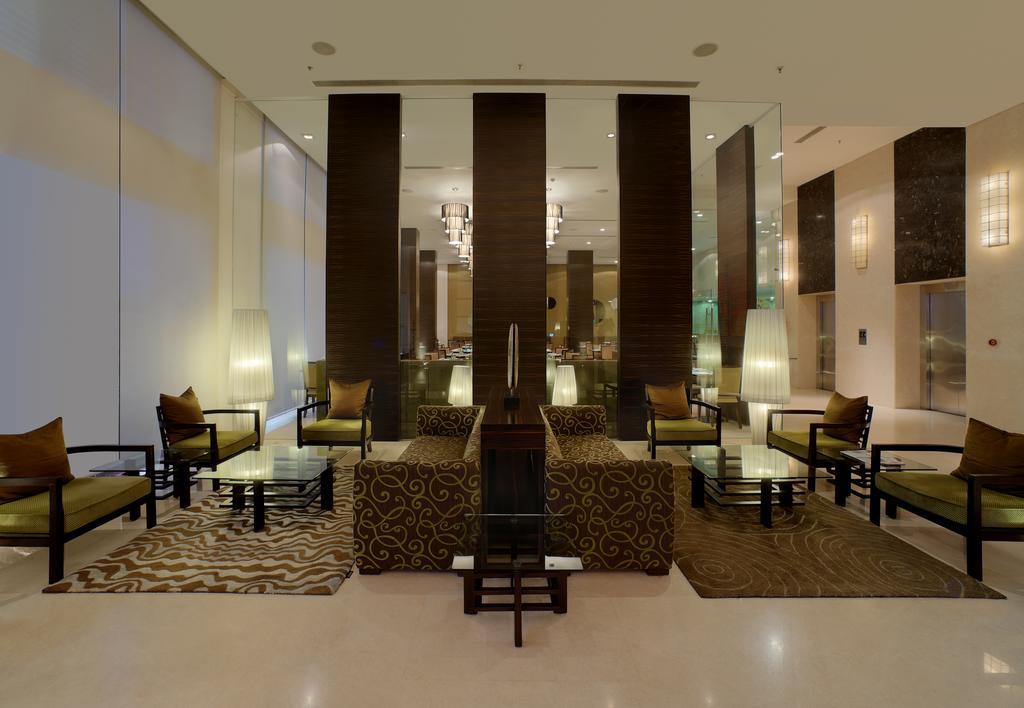 ホテル ラダ リージェント エレクトロニック シティ バンガロール エクステリア 写真